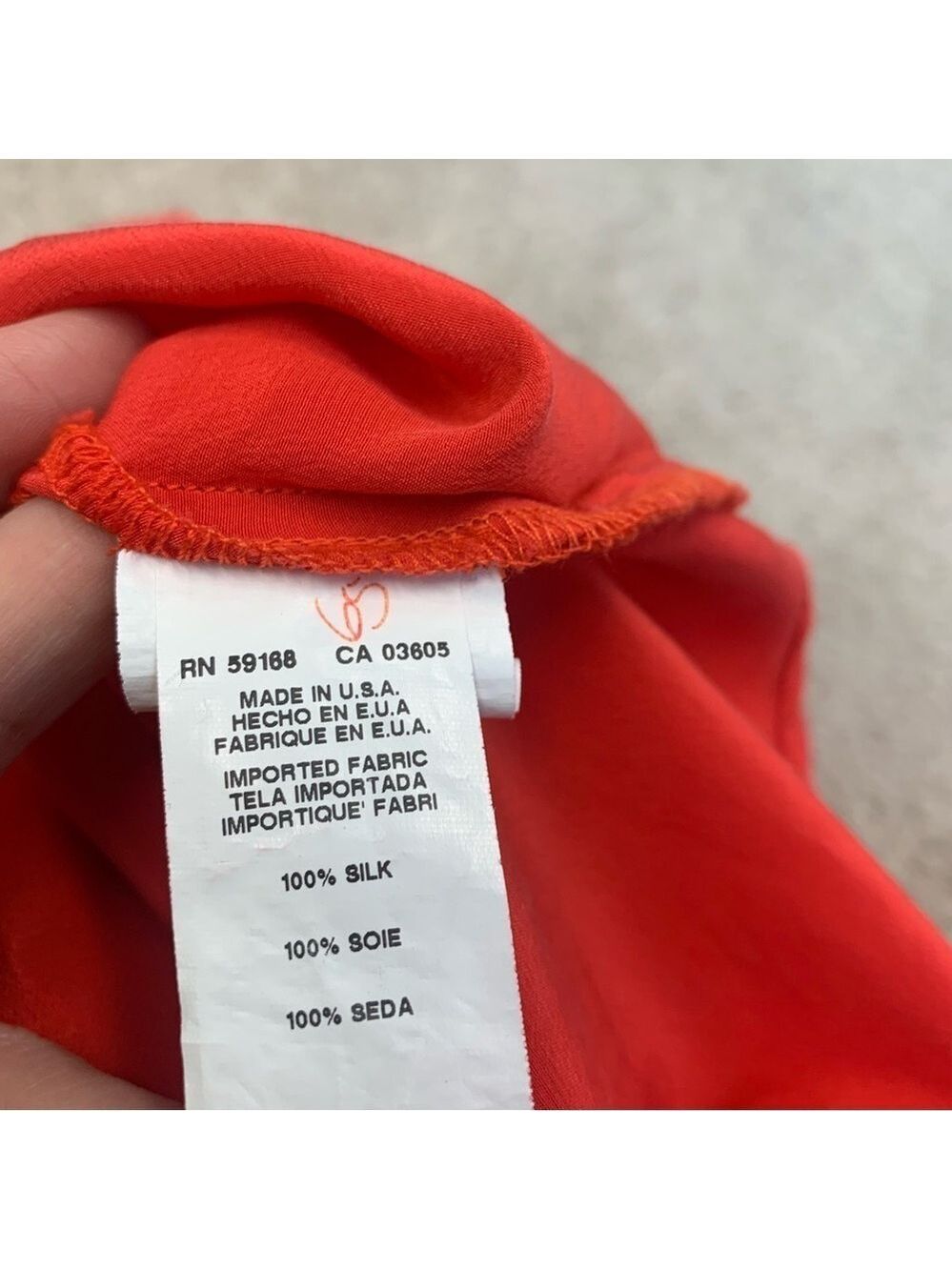 Fifteen Twenty blood orange red tie neck 100% silk blouse Sz L - Picture 8 of 11